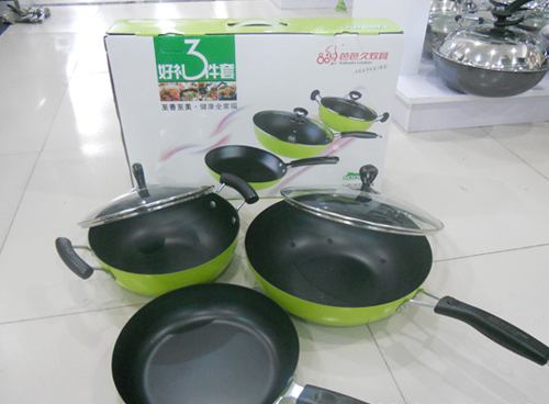 ����������